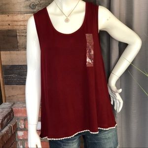 SOUTH MAIN MEDIUM SCOOP NECK TOP WITH FRINGE